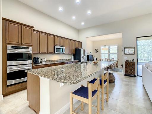GOURMET KITCHEN