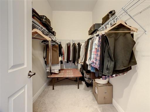 PRIMARY SUITE 1 WALK IN CLOSET