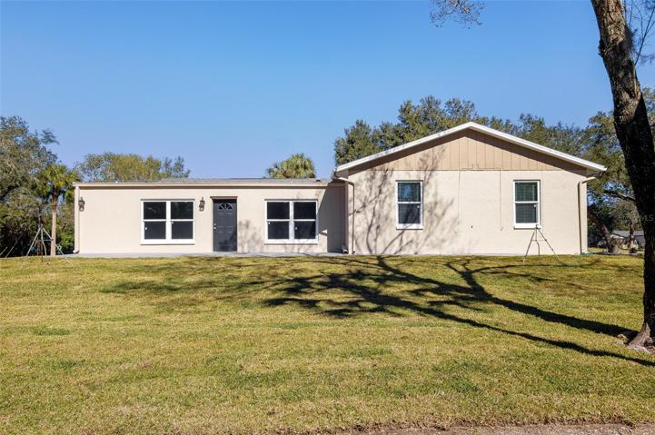 Large Rear Yard