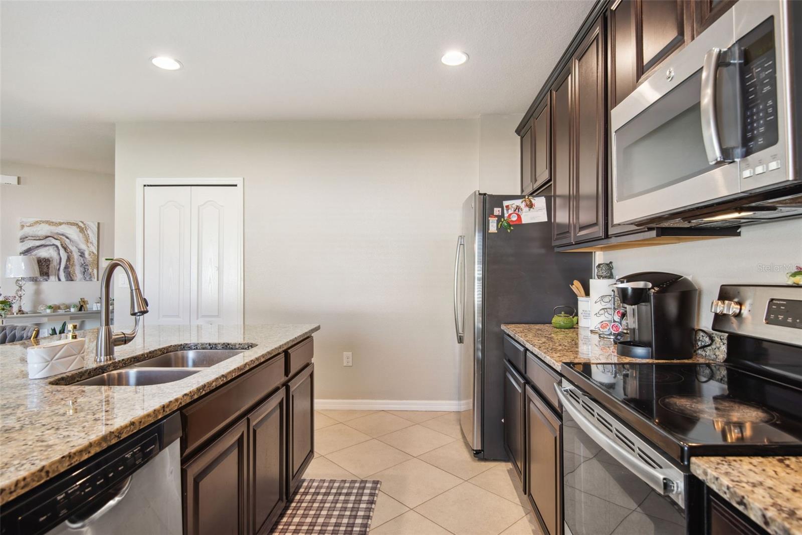 8116 Rothbury Hills Place, Gibsonton, Florida 33534, 4 Bedrooms Bedrooms, ,3 BathroomsBathrooms,Residential,For Sale,ROTHBURY HILLS,T3423643