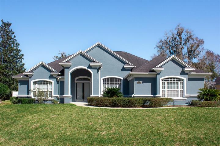 Architecturally pleasing elevation welcomes you!