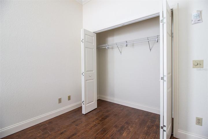 ...has nice closet space...