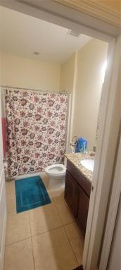 2dn Bathroom / 2do Bano