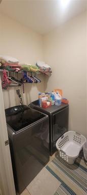 Laundry / Cuarto de Lavado