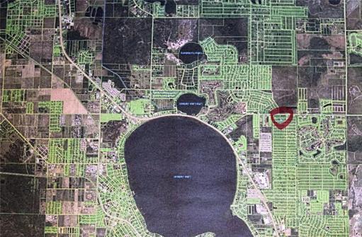 Just a few minutes to Lake Jackson