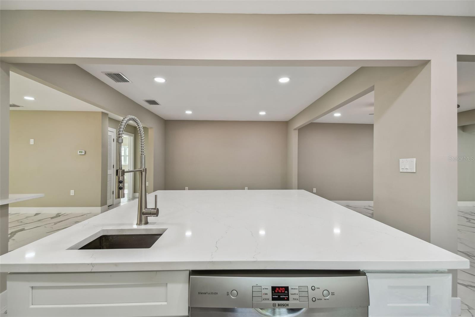 Bosch: Dishwasher #1 of 2