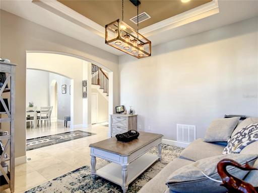 Den/Formal Living