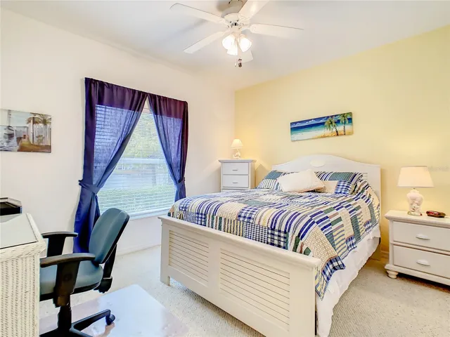 2nd bedroom with desk