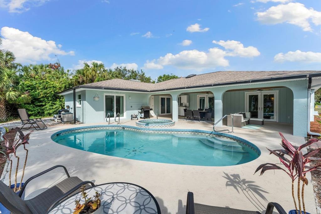 Heated pool