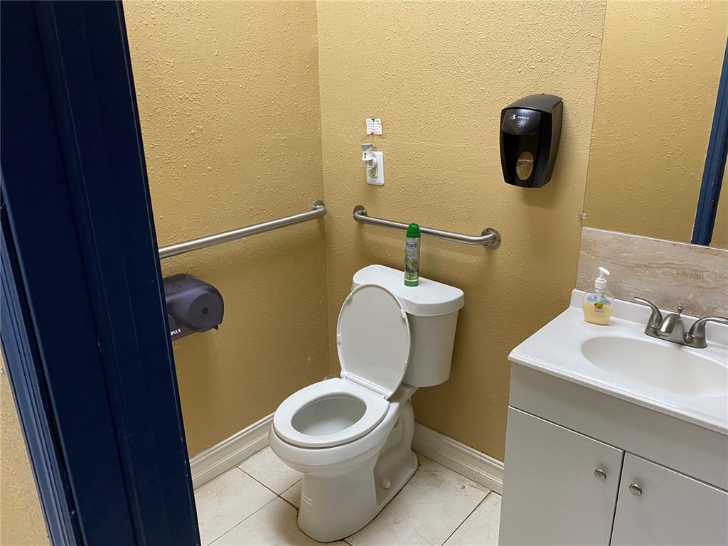 1st Ladies Room
