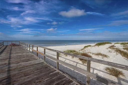Pier