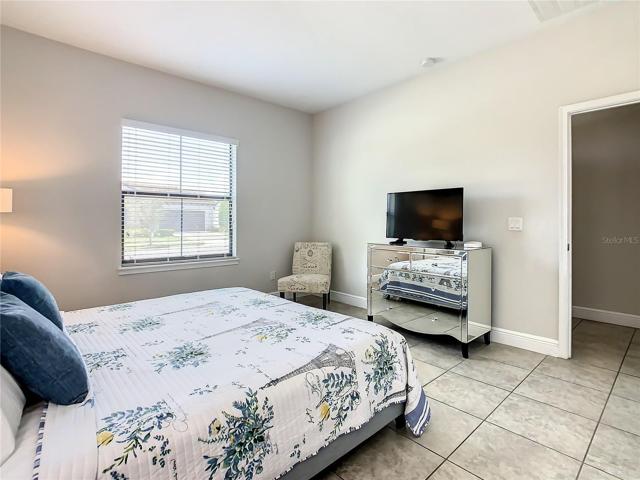 King Bedroom first floor.