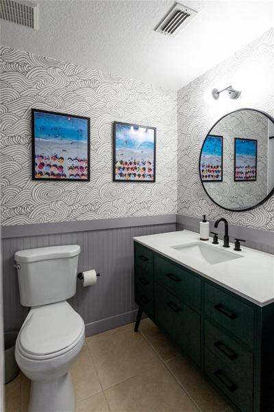 Upstairs Full Bath