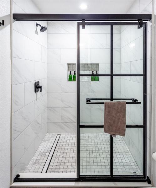 Primary Full Bathroom