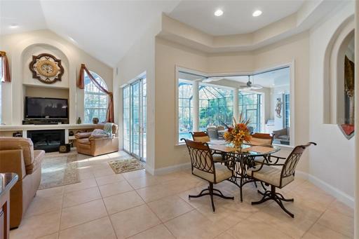 Breakfast nook