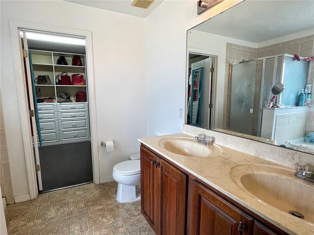 Dual Vanities