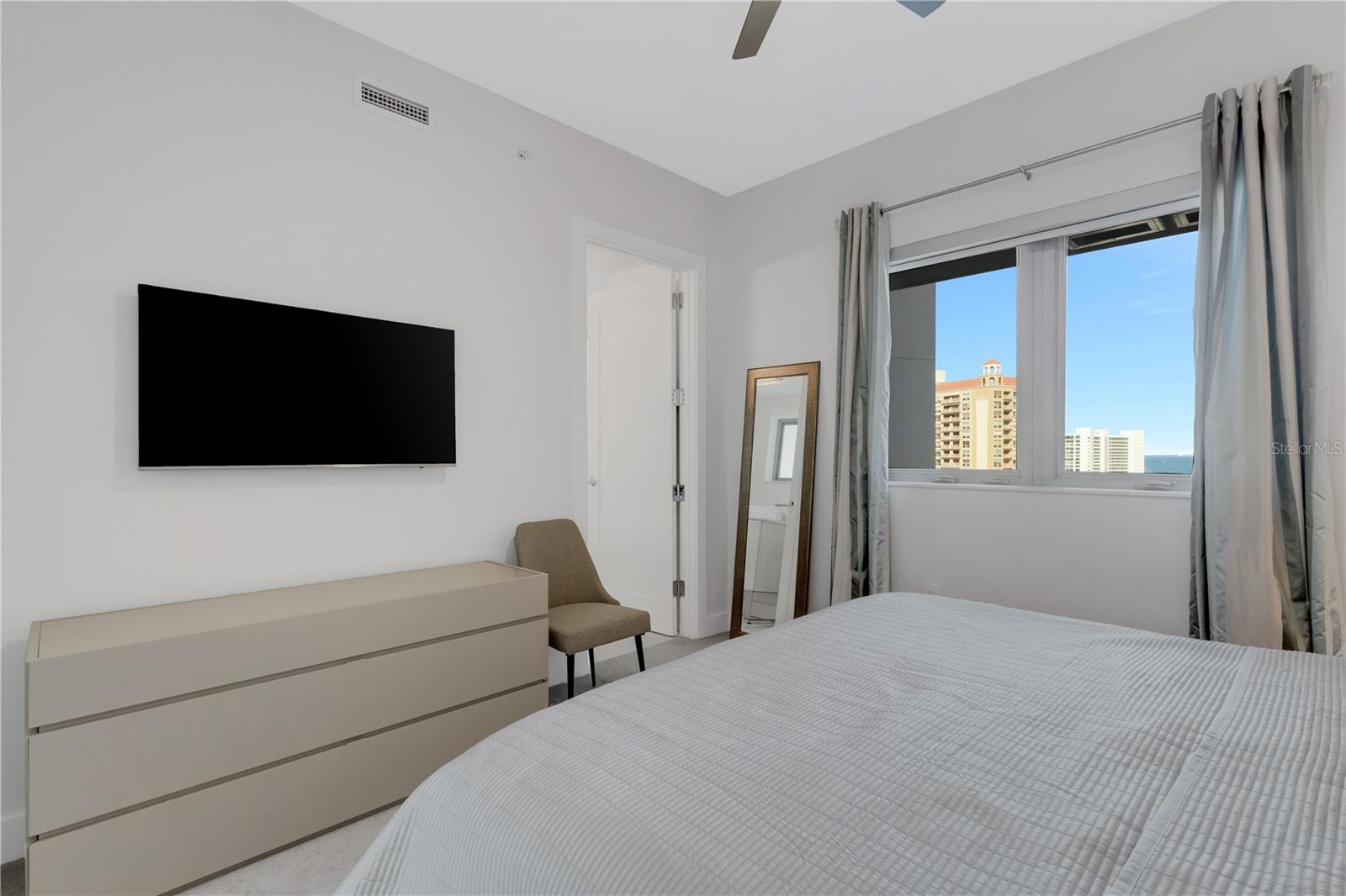 2nd bedroom with amazing views