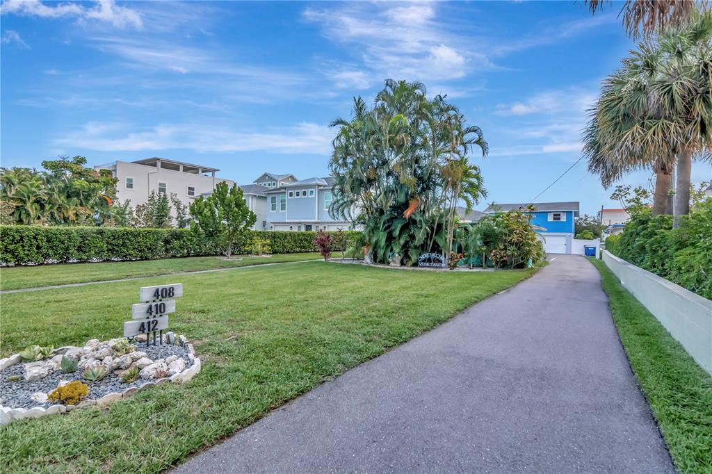 Front Yard View 