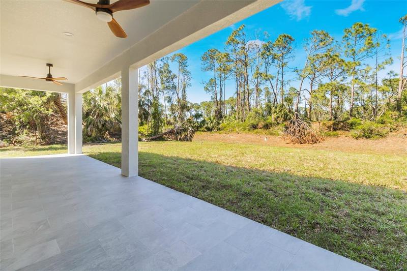 HUGE TILED BACK PORCH