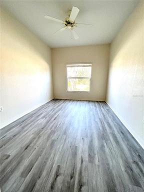 3rd bedroom or office space