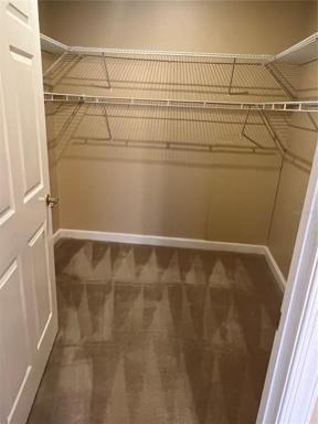 Walk in closet bedroom 2
