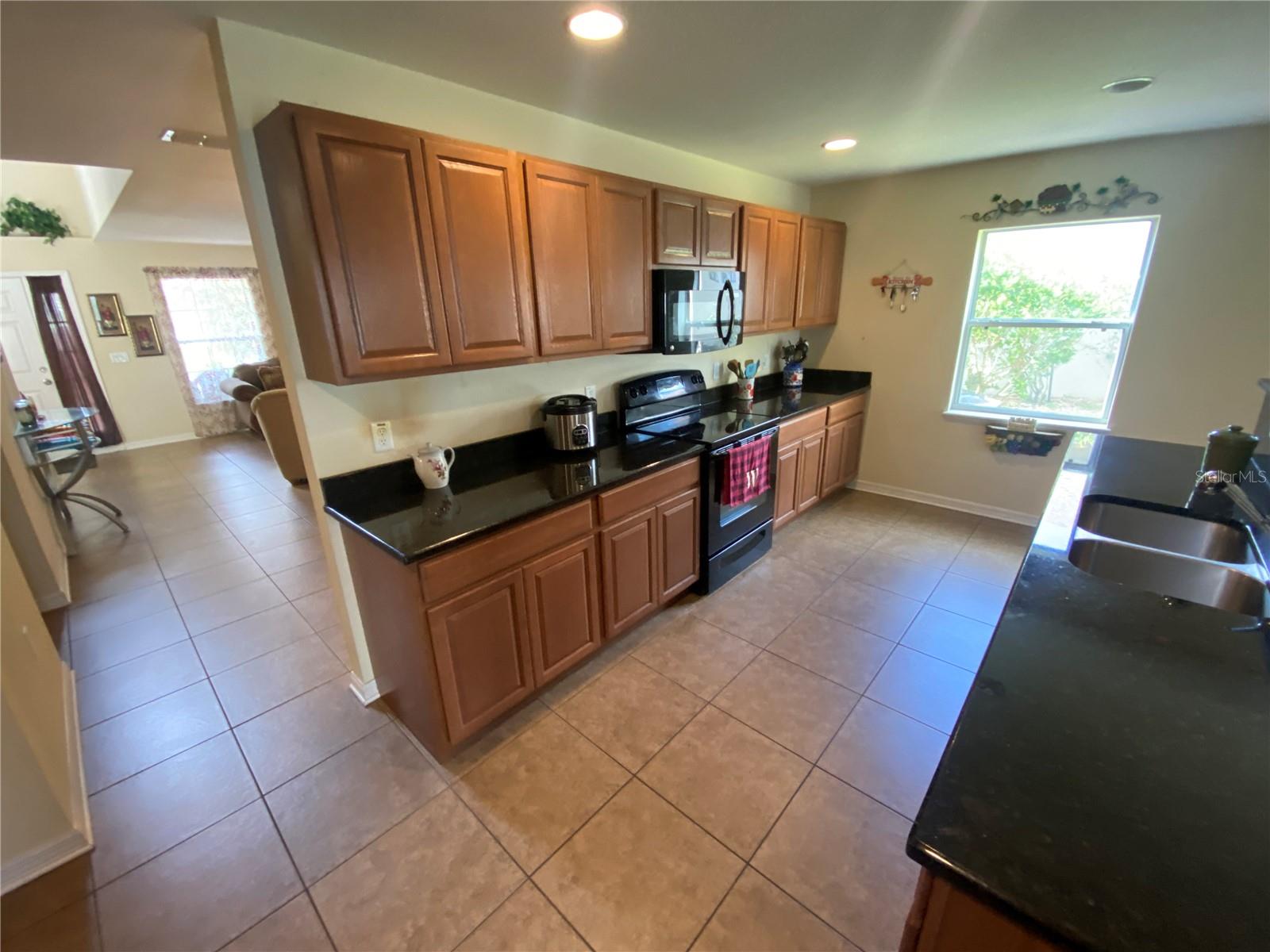 Kitchen - view 1.