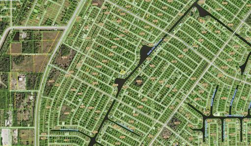 55 miles of navigable canals with the subdivision.