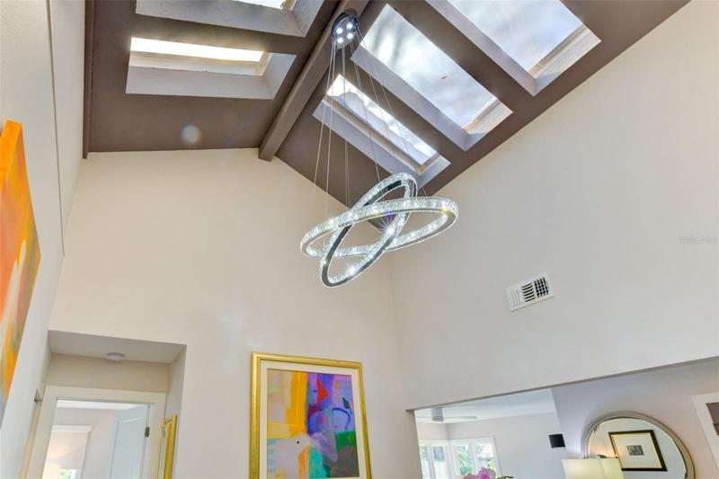 Adorable light fixture in the dining area