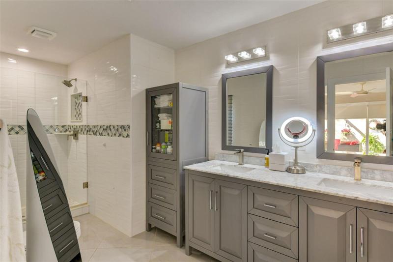 Main bathroom with double vanity