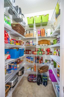 Kitchen pantry