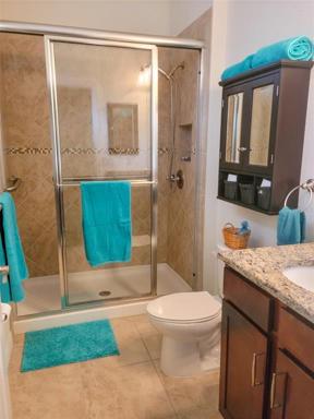 Private full bath for En-suite.