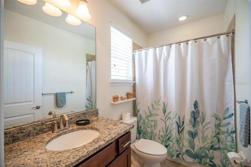 En-Suite #3 full bath.