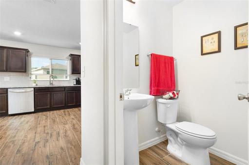 Half bathroom/first floor