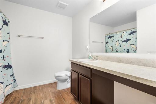 2nd bathroom