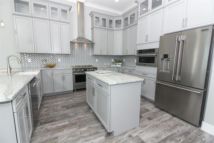 Incredible Kitchen