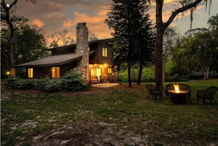 Sunset views over 650 Jeanette Lane