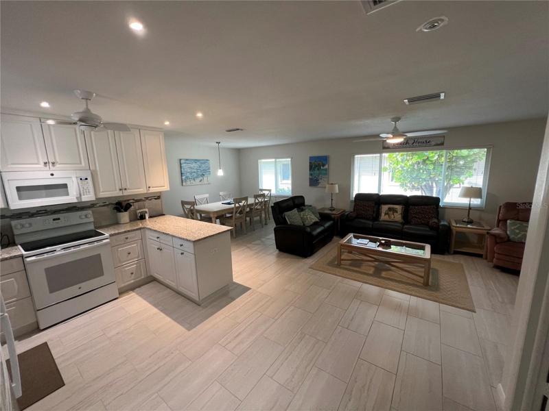 Kitchen/Living Room
