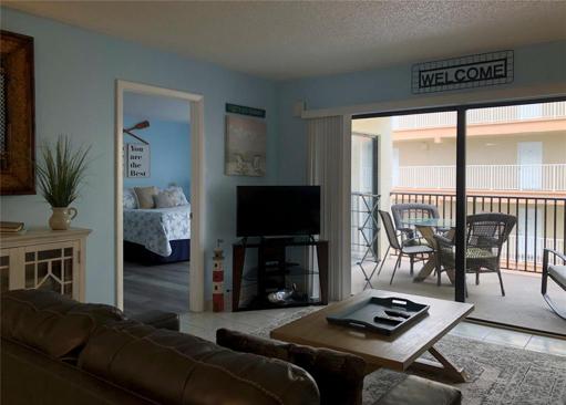 Another view of the living room.