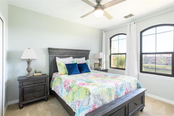 Guest bedroom 2