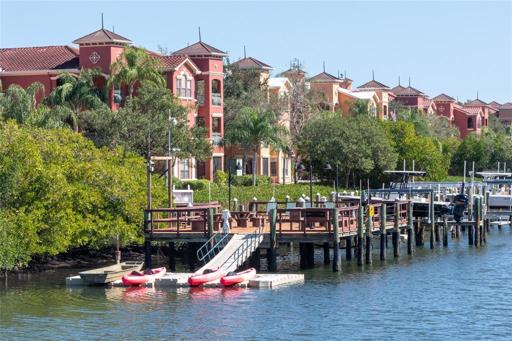 Grand Bellagio docks and kayaks launch pad