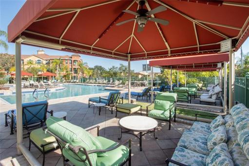Grand Bellagio cabanas around pool