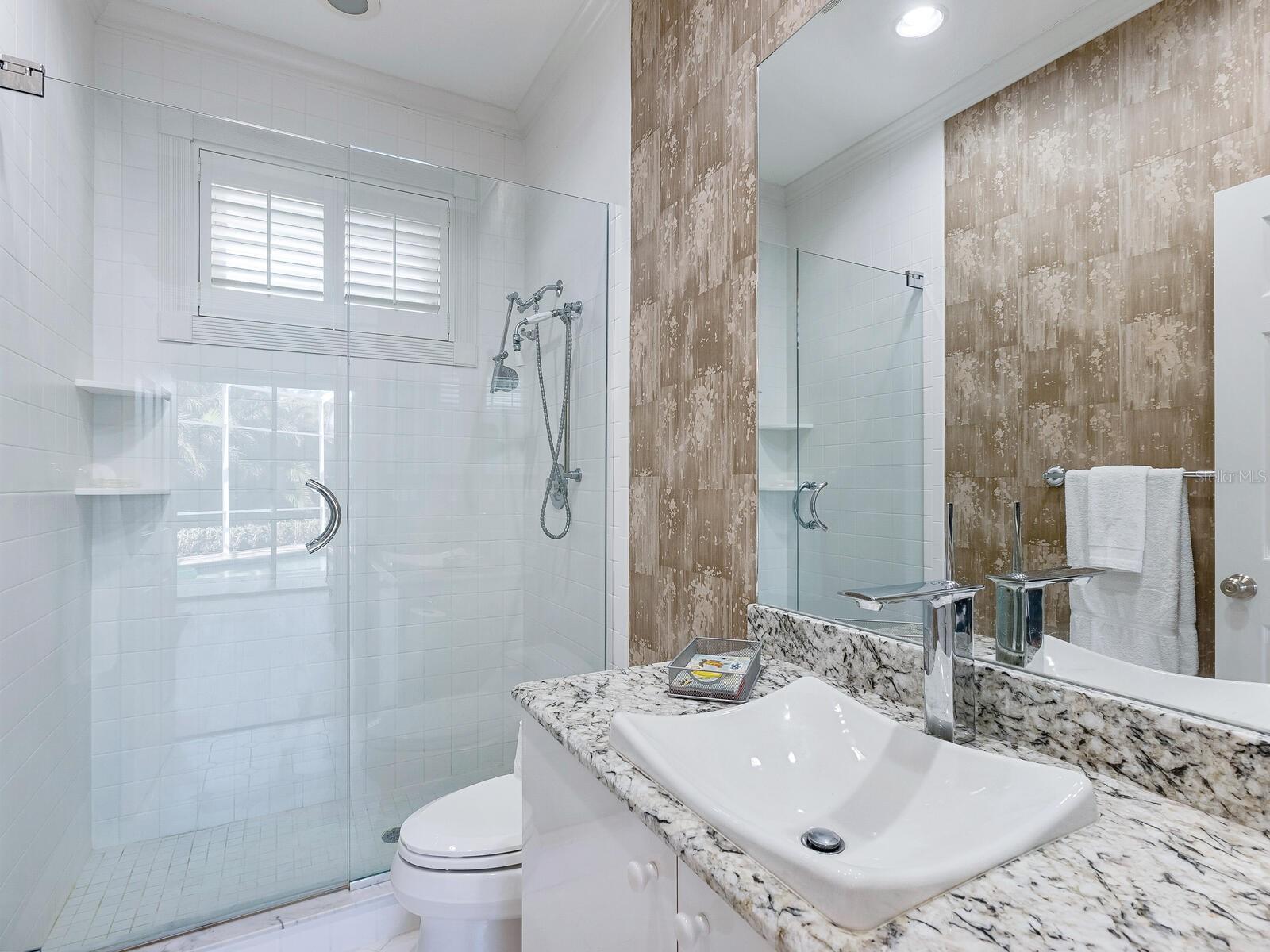 The guest suite#1 private ensuite bathroom