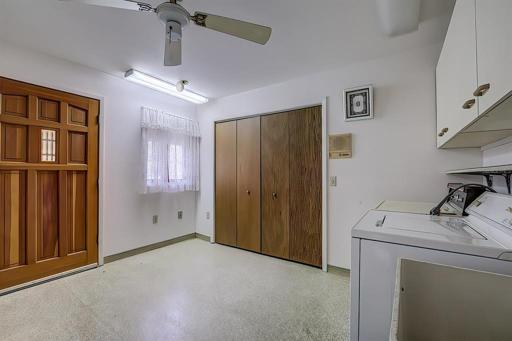 Large Laundry Room