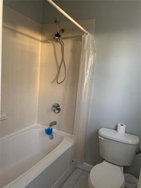 Master Bath with Tub