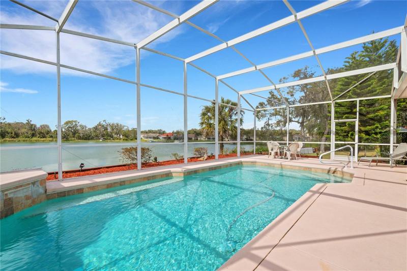 Views , pool and lake