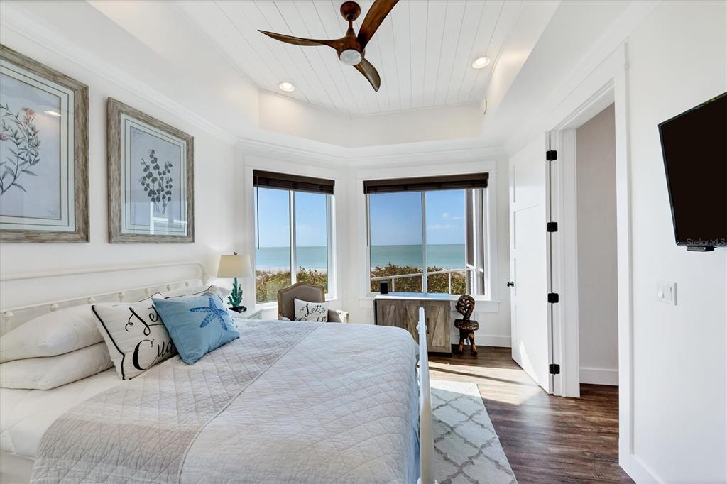Downstairs bedroom