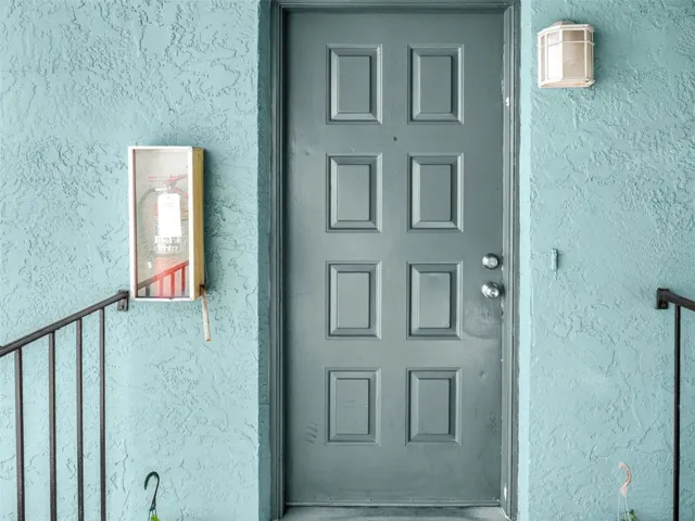 front door, 2nd floor