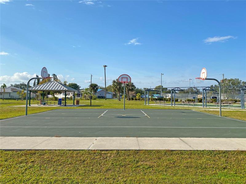 Harbour Heights Park Basketball Court