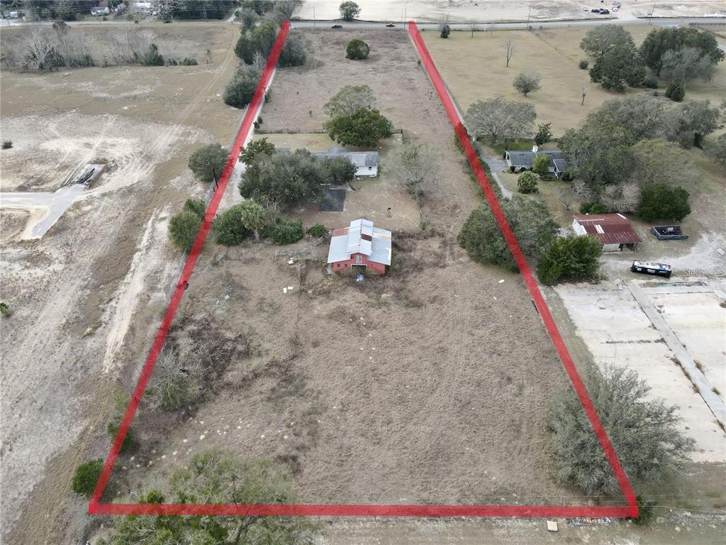 This land is located close to the intersection of Kelly Park Rd and Plymouth Sorrento Rd, just a stones throw off the SR429 exit to Kelly Park Road