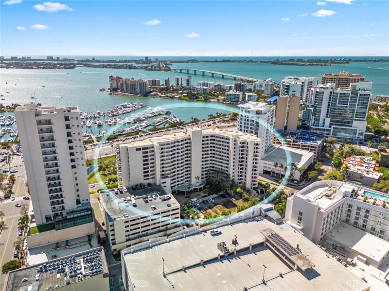 Bay Plaza